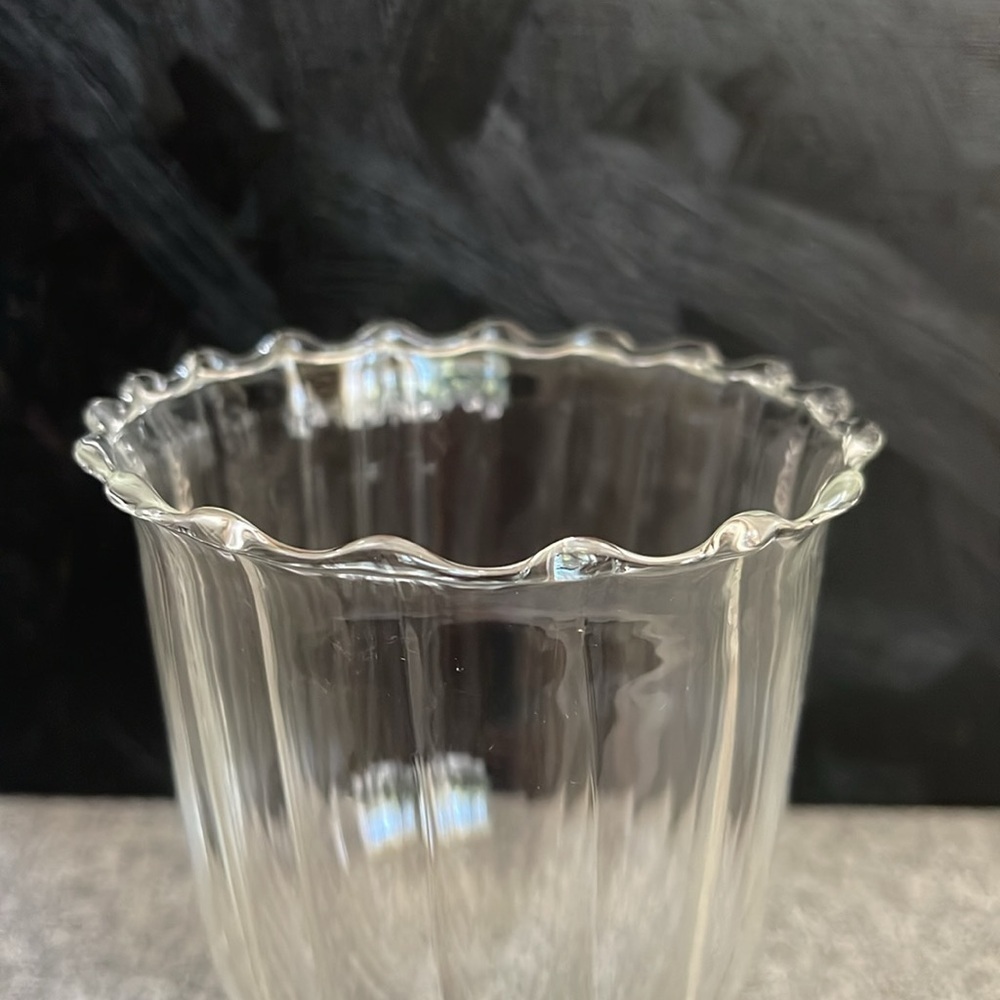 BHLDN Anthropologist Scalloped Glads Vase S. NWT - Picture 6 of 7